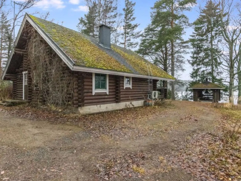 Holiday Home Kärkimökki