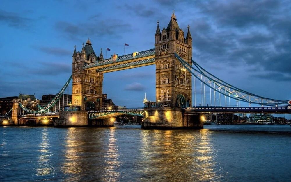 Impeccable 2-bed Apartment in London