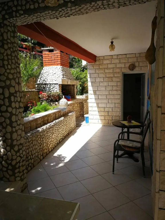 Apartments Ustavdic