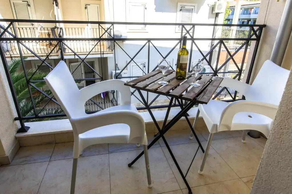 De Lux Apartments