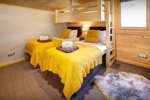 Chalet Carter - OVO Network