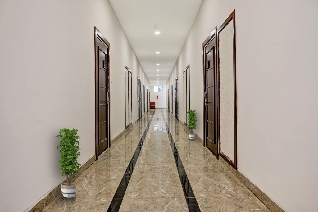 Palette - Hotel Saket Greens