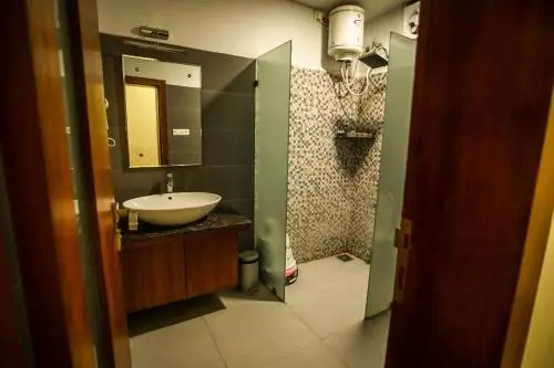 Colonels Hotel