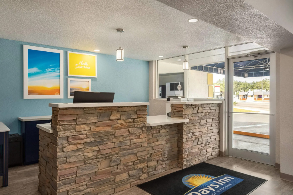 Days Inn by Wyndham Apopka/Orlando