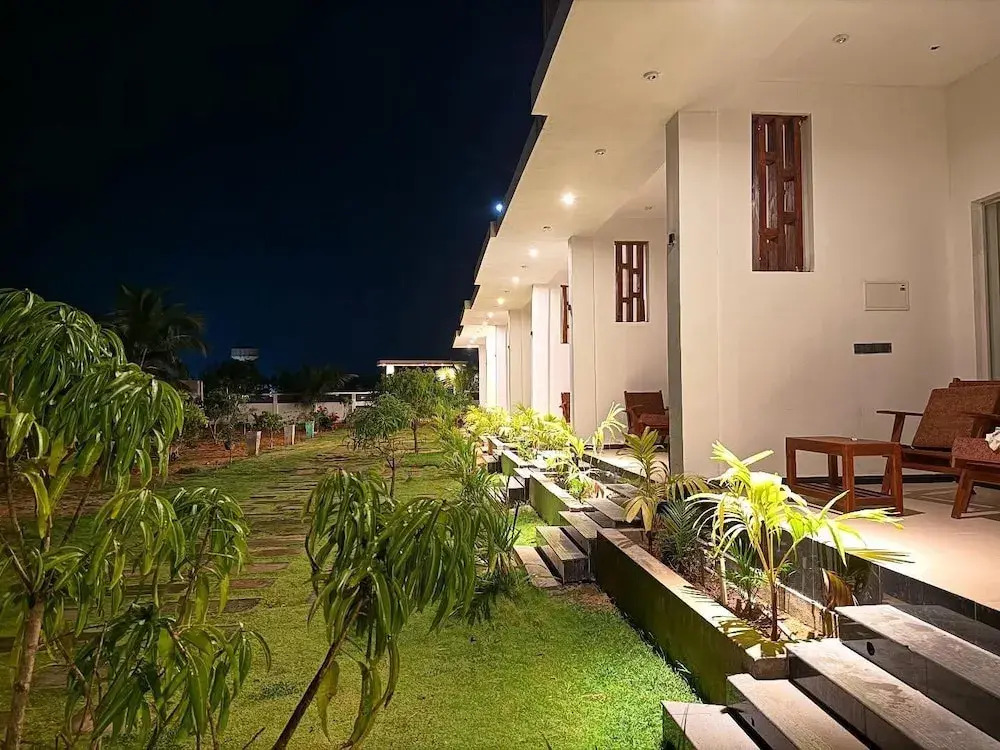 Asai surf inn Arugambay