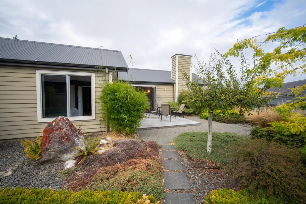 Southland Sounds - Te Anau Holiday Home