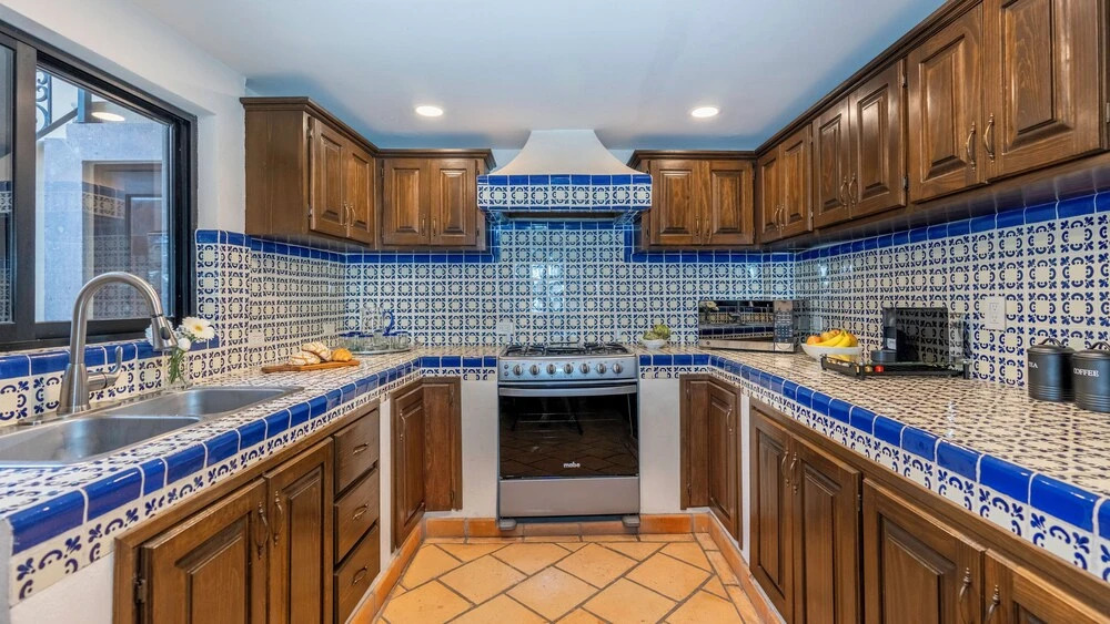 Centro 2BR Home with Rooftop Terrace
