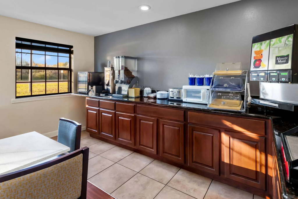 Days Inn by Wyndham Brownsville