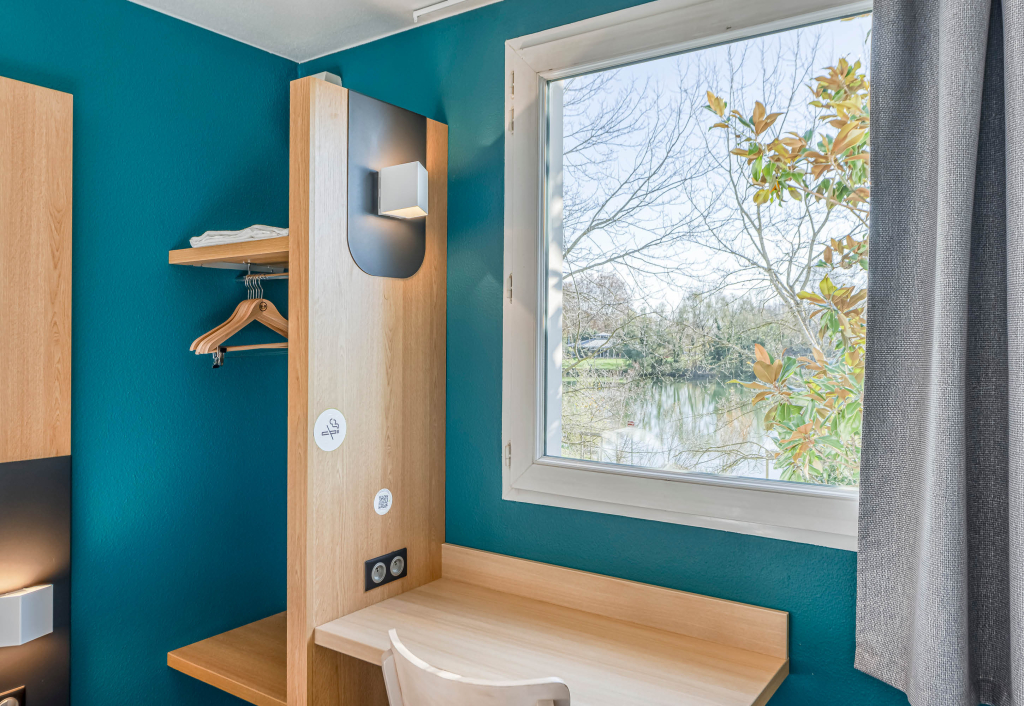 B&B HOTEL Bordeaux Lac sur Bruges