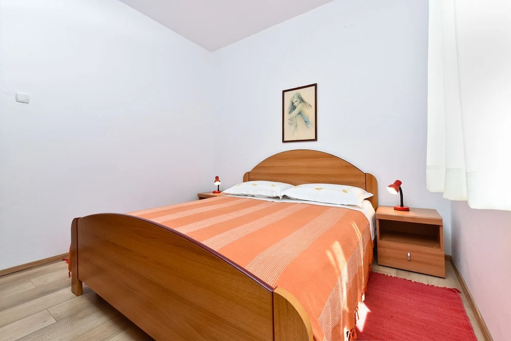 Relaxing Apartment With Outdoor Space in Fažana