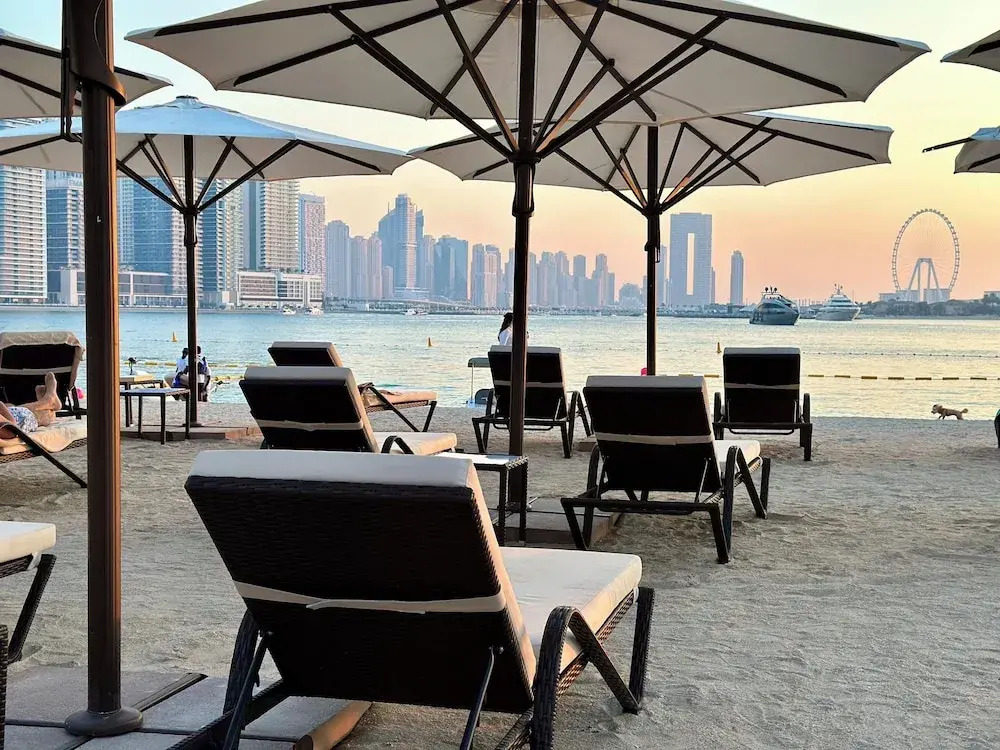 Seven Palm Apartments - Infinity Pool & Direct Beach Access