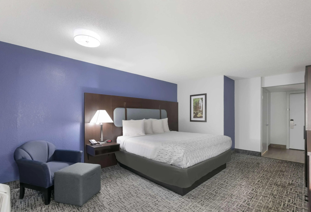 SureStay Plus Hotel by Best Western Gatlinburg