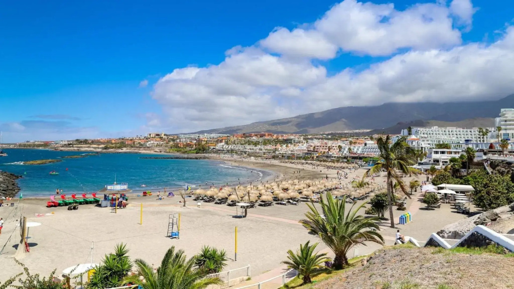 Excelent location 5 min to the beach
