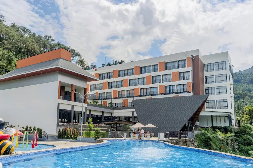 Gulala Azana Hotel & Resort Guci Tegal