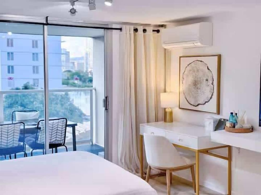 @ Marbella Lane- Trendy Waikiki Oasis Near Beach