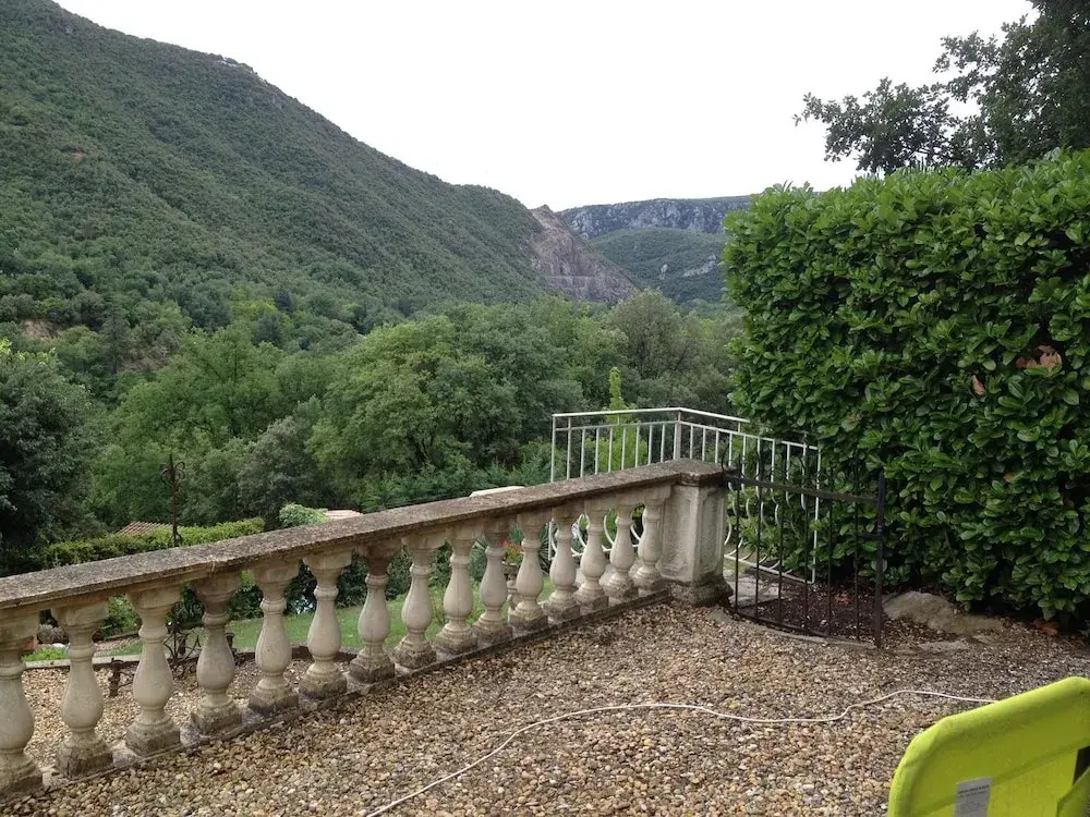 House With 2 Bedrooms in Saint-julien-de-la-nef, With Wonderful Mountain View, Pool Access and Enclosed Garden