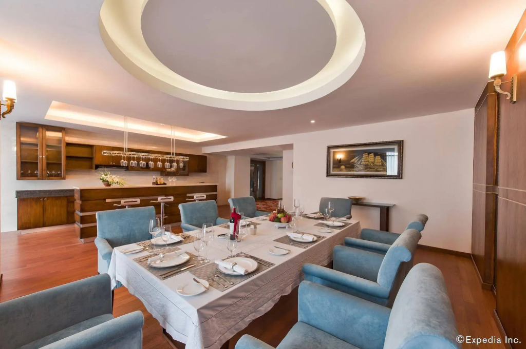 Muong Thanh Luxury Song Lam Hotel