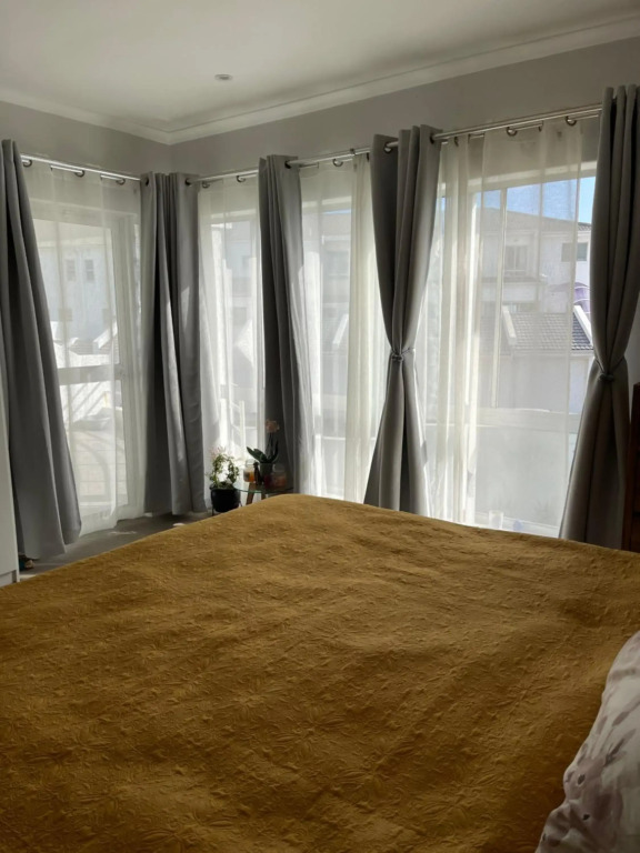 Stunning holiday house 1min walk from the Dolphin beach