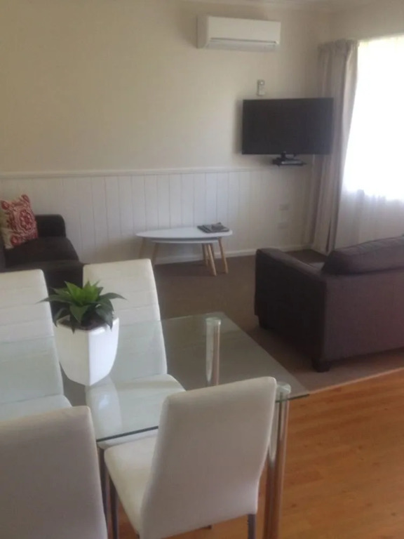 View Hill Holiday Units
