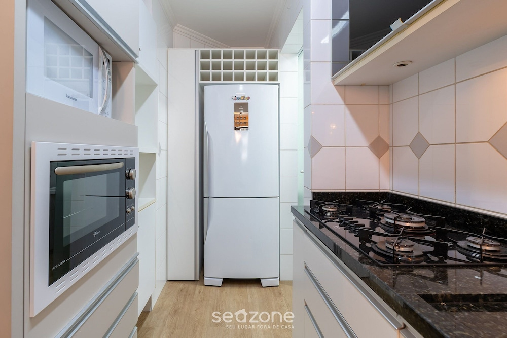 Apartin a Building W/parking in Joao Paulo Boo0301