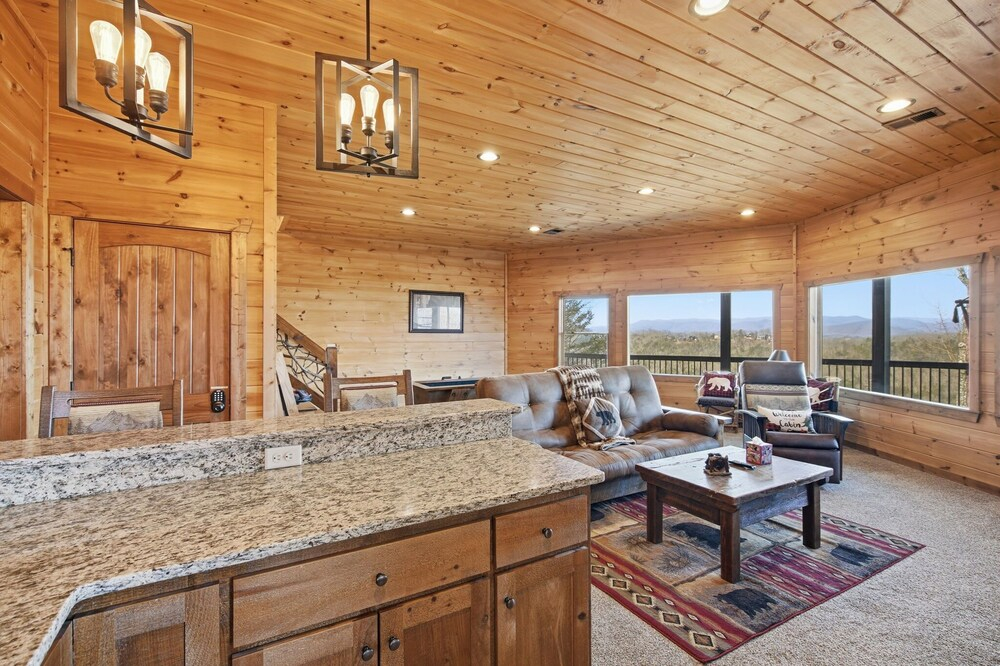 Majestic Mountaintop Escape