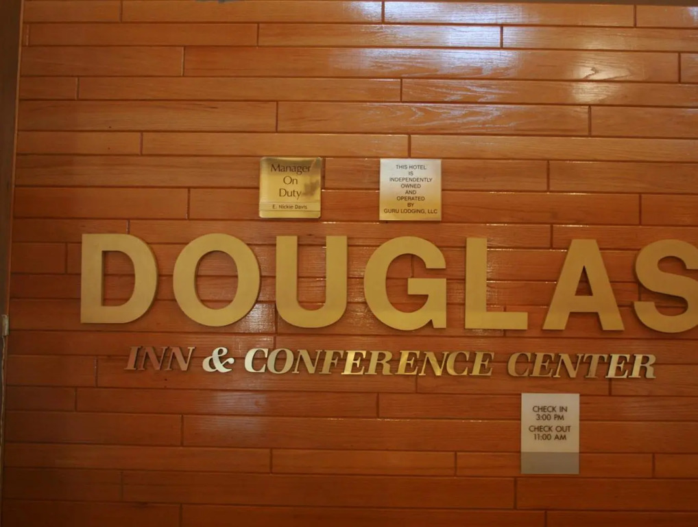 Douglas Inn and Conference Center