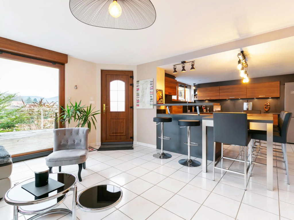 Mesmerising Holiday Home in Neubois With Private Swimming Pool