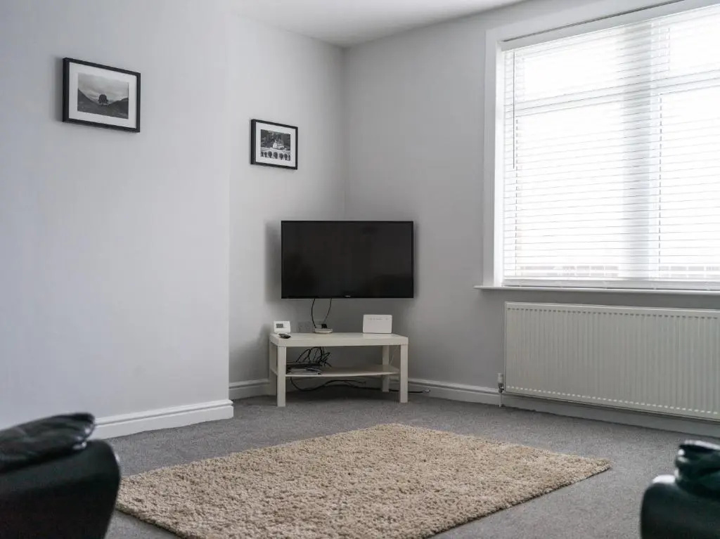 Hawthorn House-Sleeps 4-Pet friendly-Parking