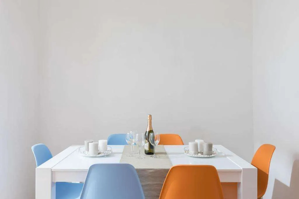 A World Aparts - 40 Sforza