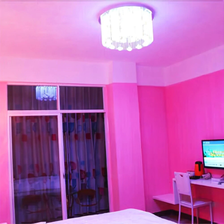 Yijia Theme Apartment