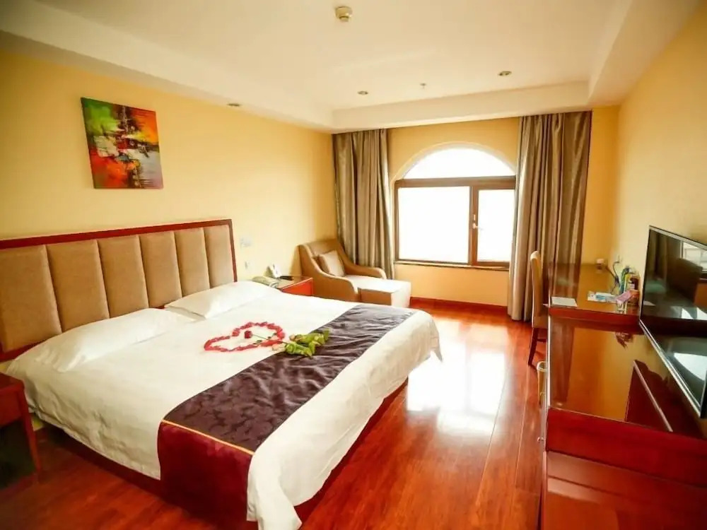 GreenTree Inn JUSCO Shopping Mall Business Hotel