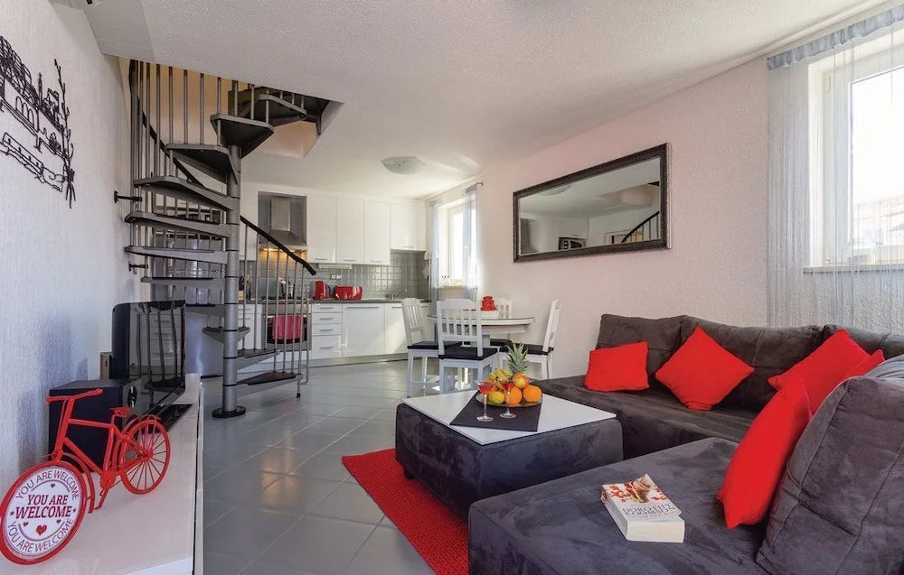 House Dina