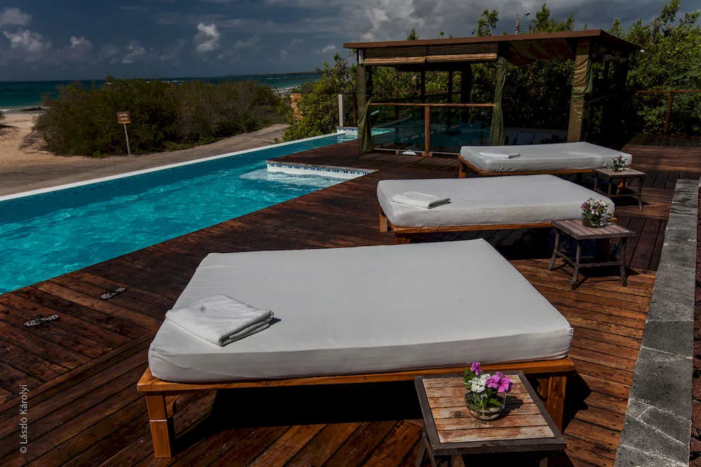 Iguana Crossing Boutique Hotel