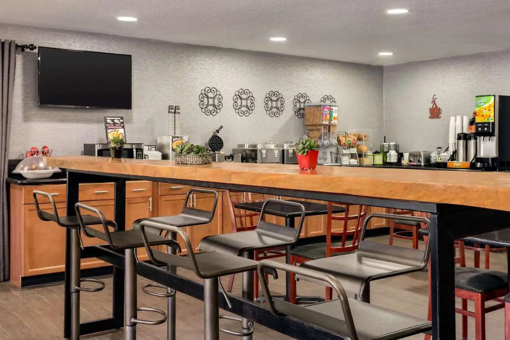 Luxe Hotel Nashville Airport