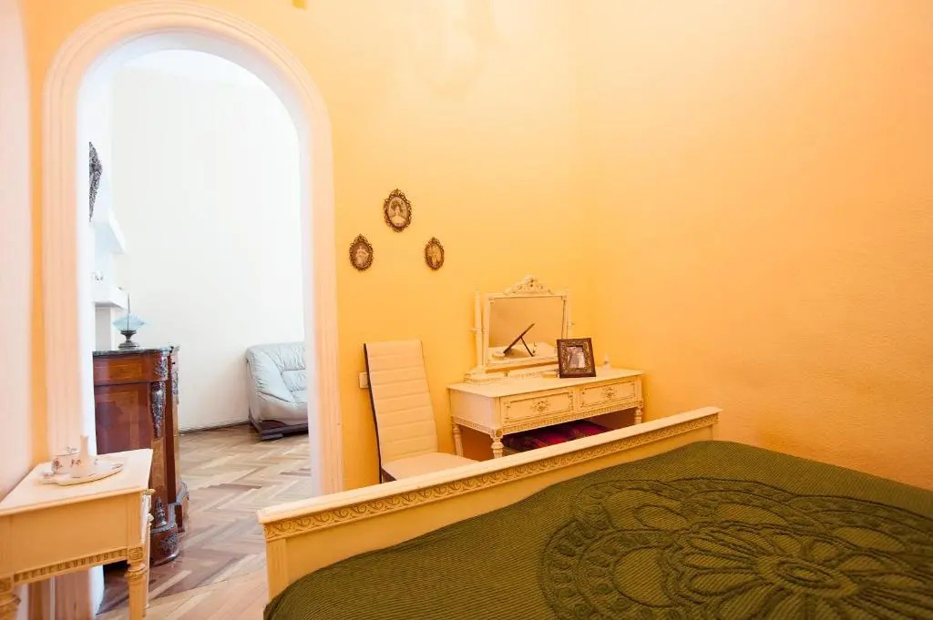 Apartment in Purtseladze Street