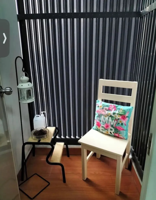 Charming Condo With Private Pool in Las Piñas, Philippines