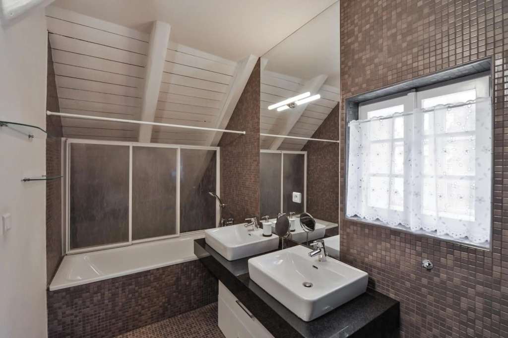 18Th Century Loft At Charles Bridge