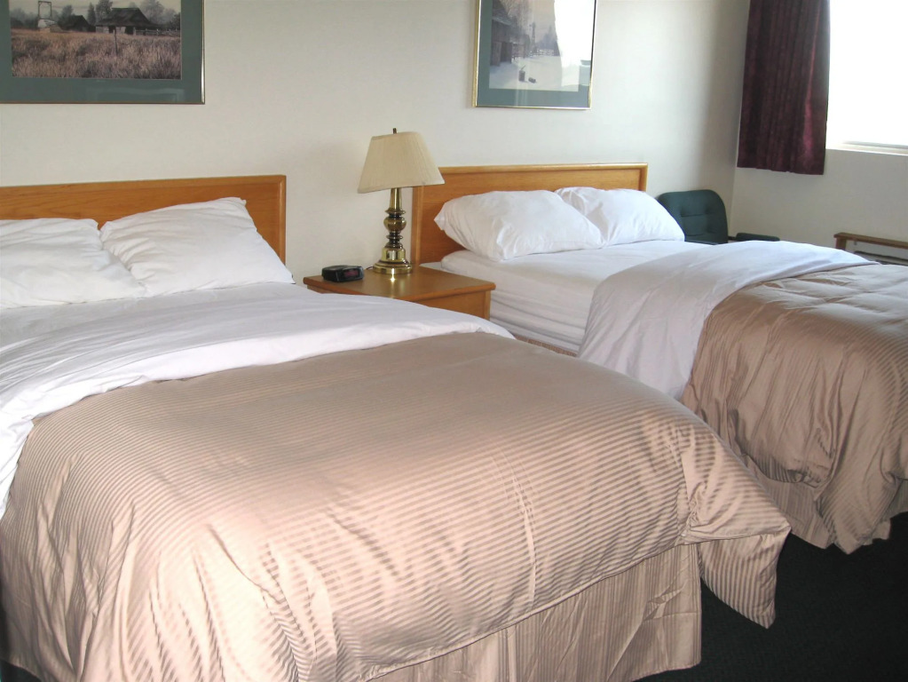 Colonial Inn