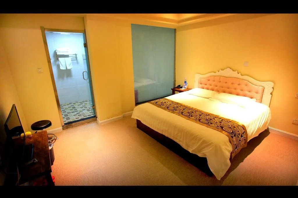 Qingdao Mei'er Xidun Theme Hotel