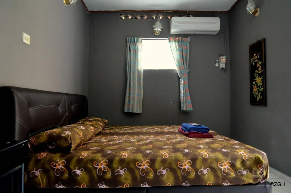 Zackry Guest House