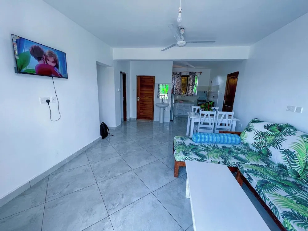 Silent Palms Villa