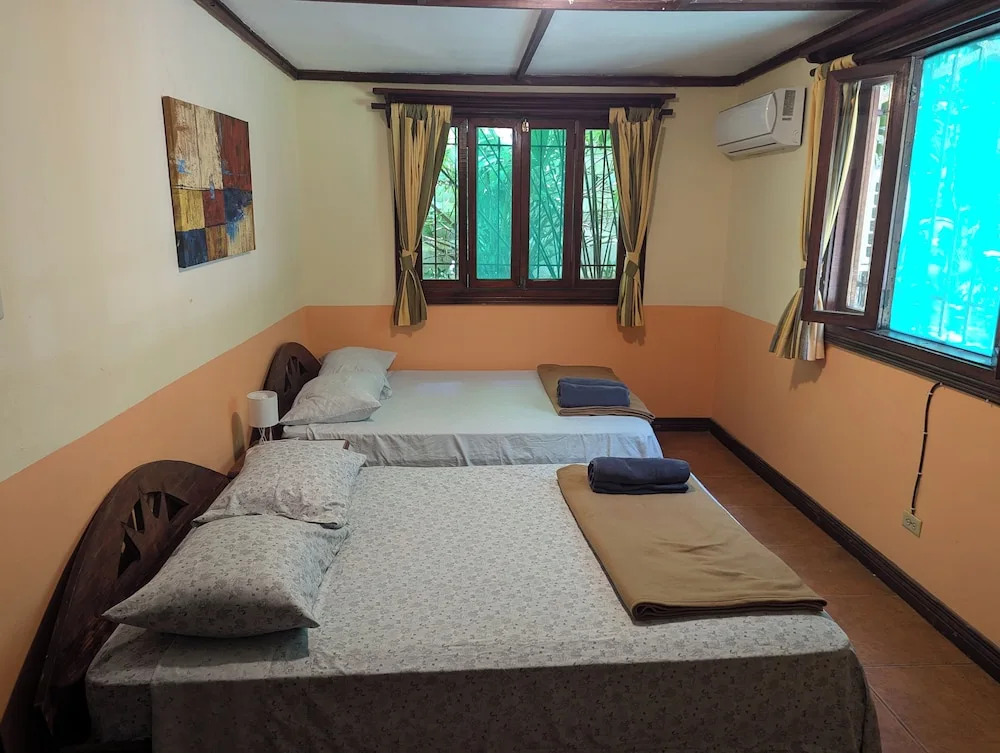 Tasty Dayz Hostel
