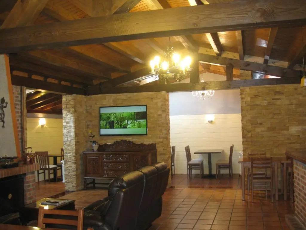 Hotel Entremontes