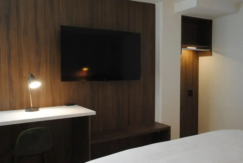 Uptown Inn by Vantaggio - Limited Service Apart-Hotel