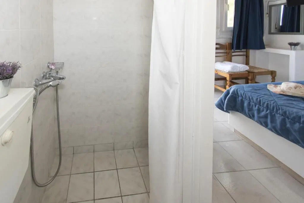 Kanelis Studios & Suites