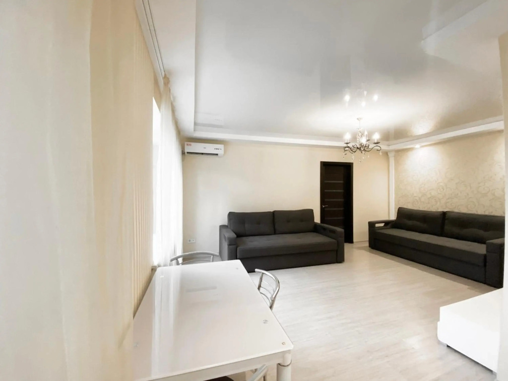 Spacious 1-bedroom near Most City Center