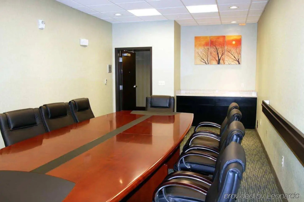 Hampton Inn and Suites Roseville