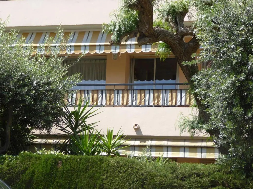 Holidays in cannes - appartement 2P - wifi - clim - parking