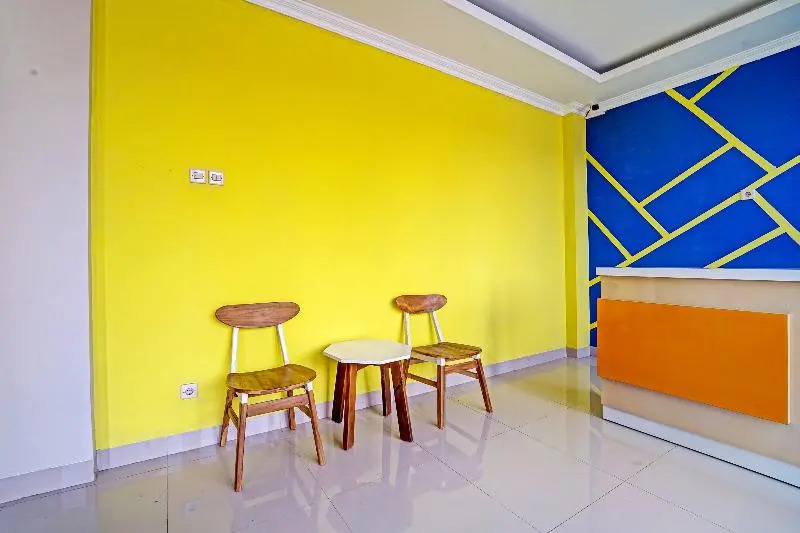 Hotel Andono near YIA Mitra RedDoorz