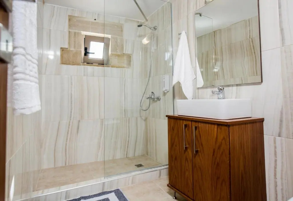 Agarathos Deluxe Homes In the Heart of Kaliviani Near Balos